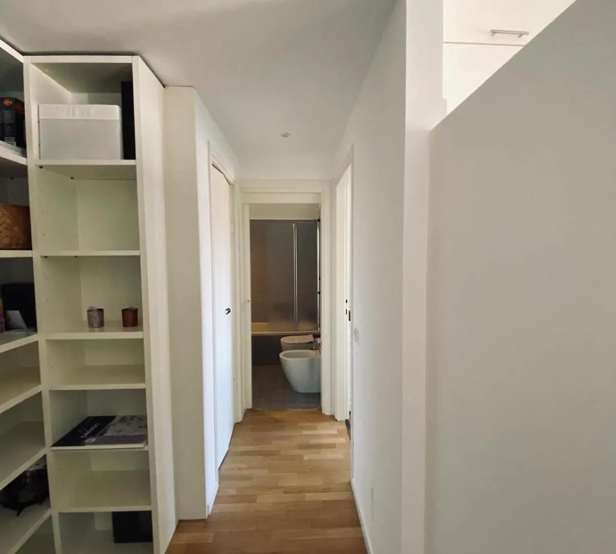 Apartment Roncaglia Apt - Wifi - 4 Posti Milan